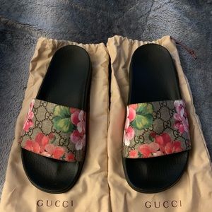 Gucci GG Blooms Supreme Slide Sandal